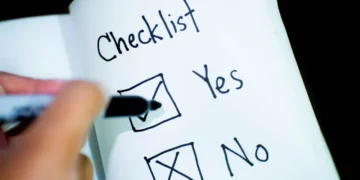 Situationsbestemt ledelse - afkrydsning af ja og nej på et papir