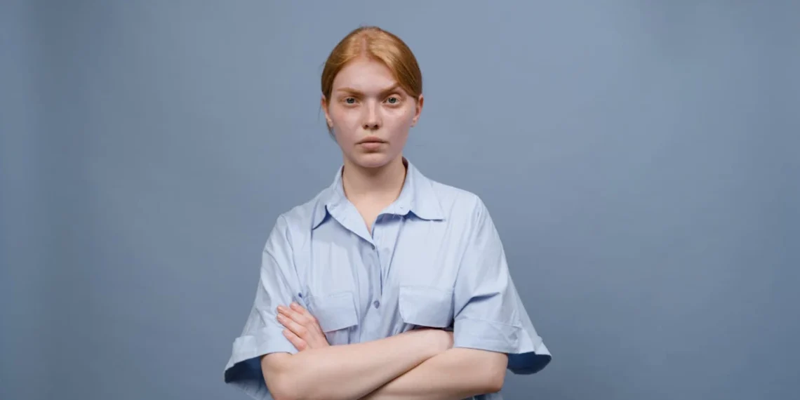 Dårlige ledere - her kvinde som ser meget streng ud