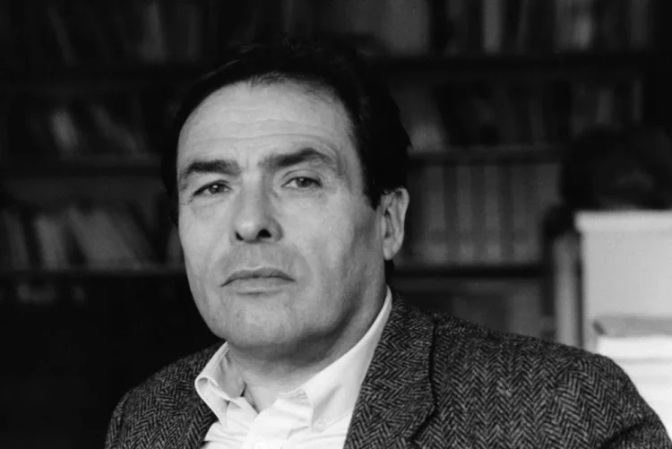 Social kapital Bourdieus teori - her sort_hvid billede af Pierre selv