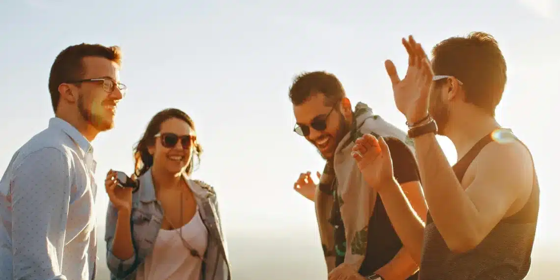 social kapital bordieu's teori - 4 glade forbundne mennesker