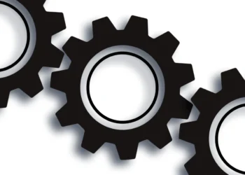 Micromanagement her i form af 3 tandhjul i indgreb med hinanden