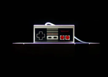 Gamemaster modellen - her den første controller fra Nintendo som udtryk for gamemaster