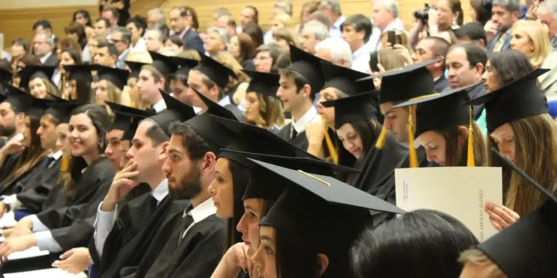 laswells kommunikationsmodel - universitetsstuderende til forelæsning i auditorium