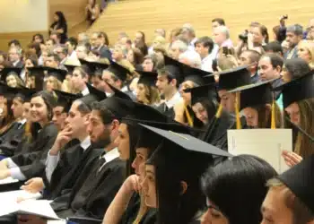 laswells kommunikationsmodel - universitetsstuderende til forelæsning i auditorium