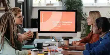 onboarding - team sidder sammen med den ny medarbejder