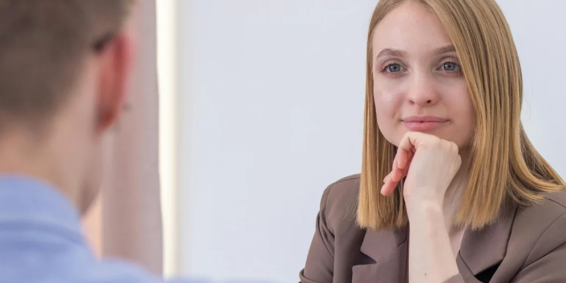 forventninger til leder - køn kvindelig leder er lydhør overfor mandlig medarbejder.