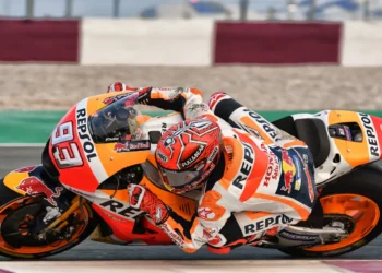 Lean i form af en strømlinet Honda-motorcykel