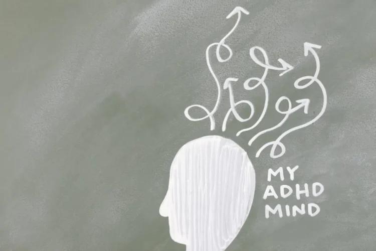 Tegnet hoved med my adhd brain og cirkler som udtryk for neurodivergent