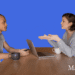 jobsamtale kvinde interviewer mandlig kandidat infobillede