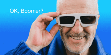 Ok, Boomer? tager 3D briller på og viser overskud på blå baggrund