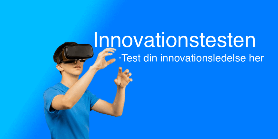 Innovationstesten i innovationsledelse ung mand med VR-biller på på blå baggrund.