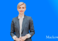 Ung kvinde som udtryk for ny leder test af Leder Nikolaj Mackowski